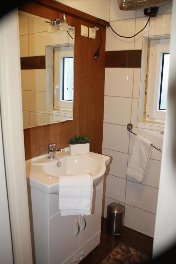 Ferienhaus Winterberg Fuer 12 Personen Sauna Garten Garage Hund Dış mekan fotoğraf