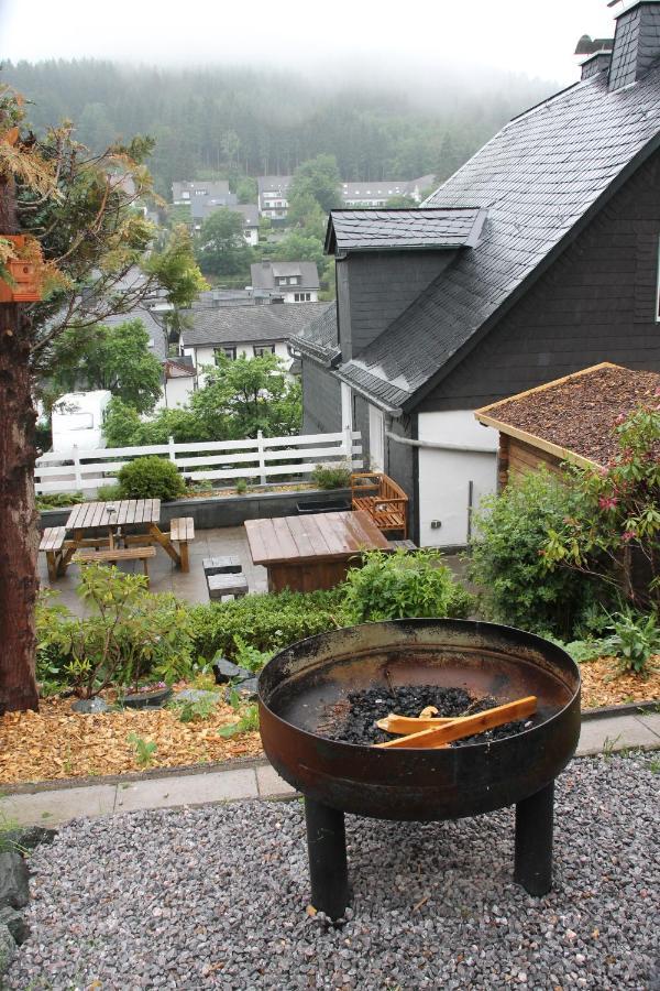 Ferienhaus Winterberg Fuer 12 Personen Sauna Garten Garage Hund Dış mekan fotoğraf